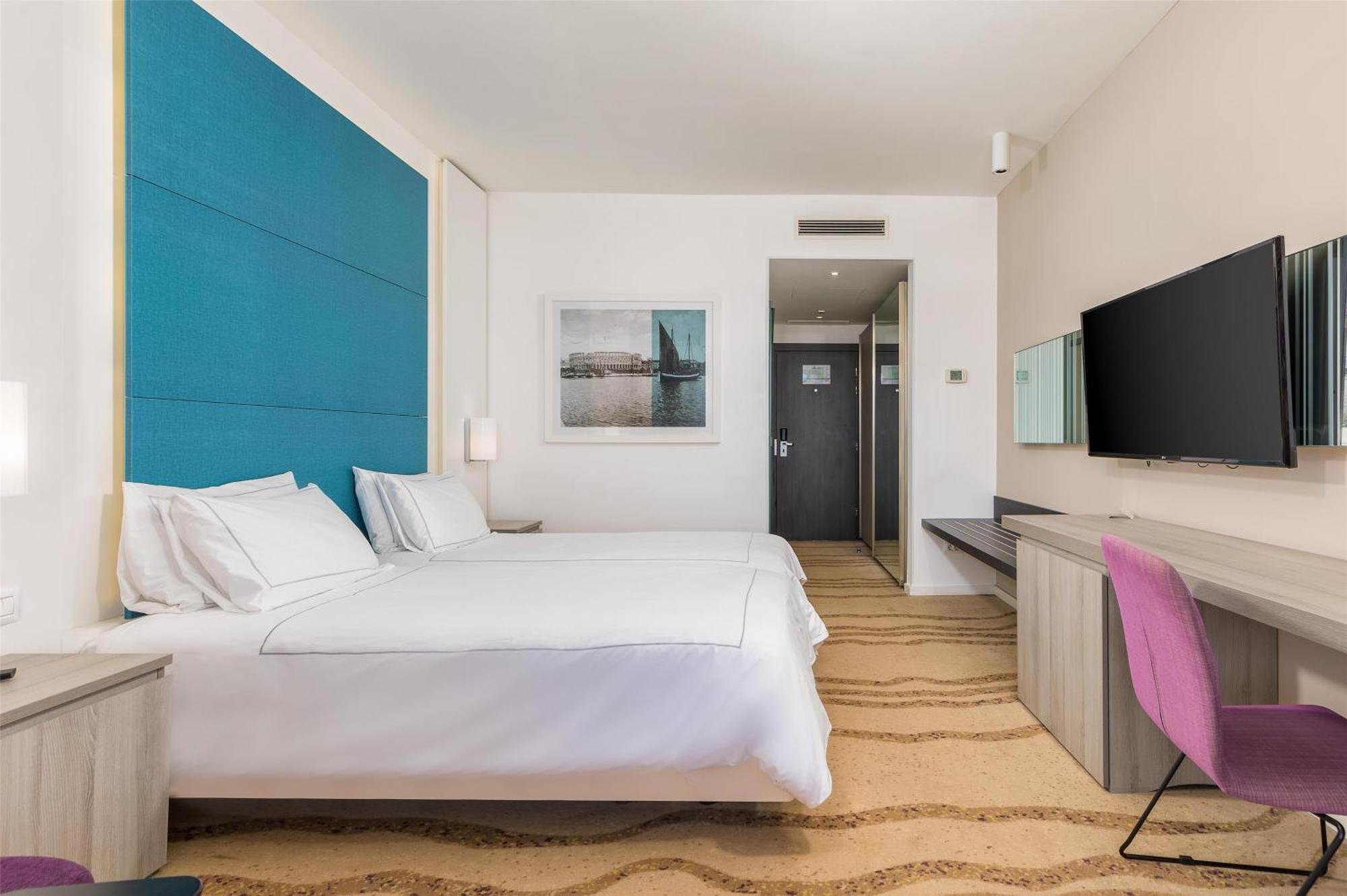 Superior Double or Twin Room Sea View